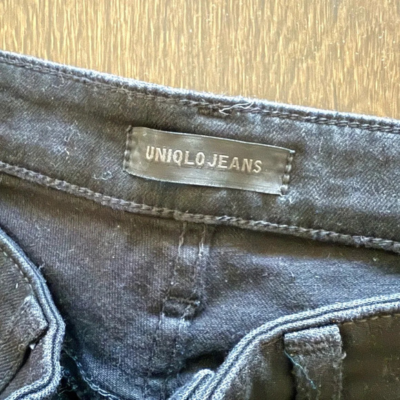 Uniqlo Black Stretch Jeans - 31x34 - Picture 10 of 13
